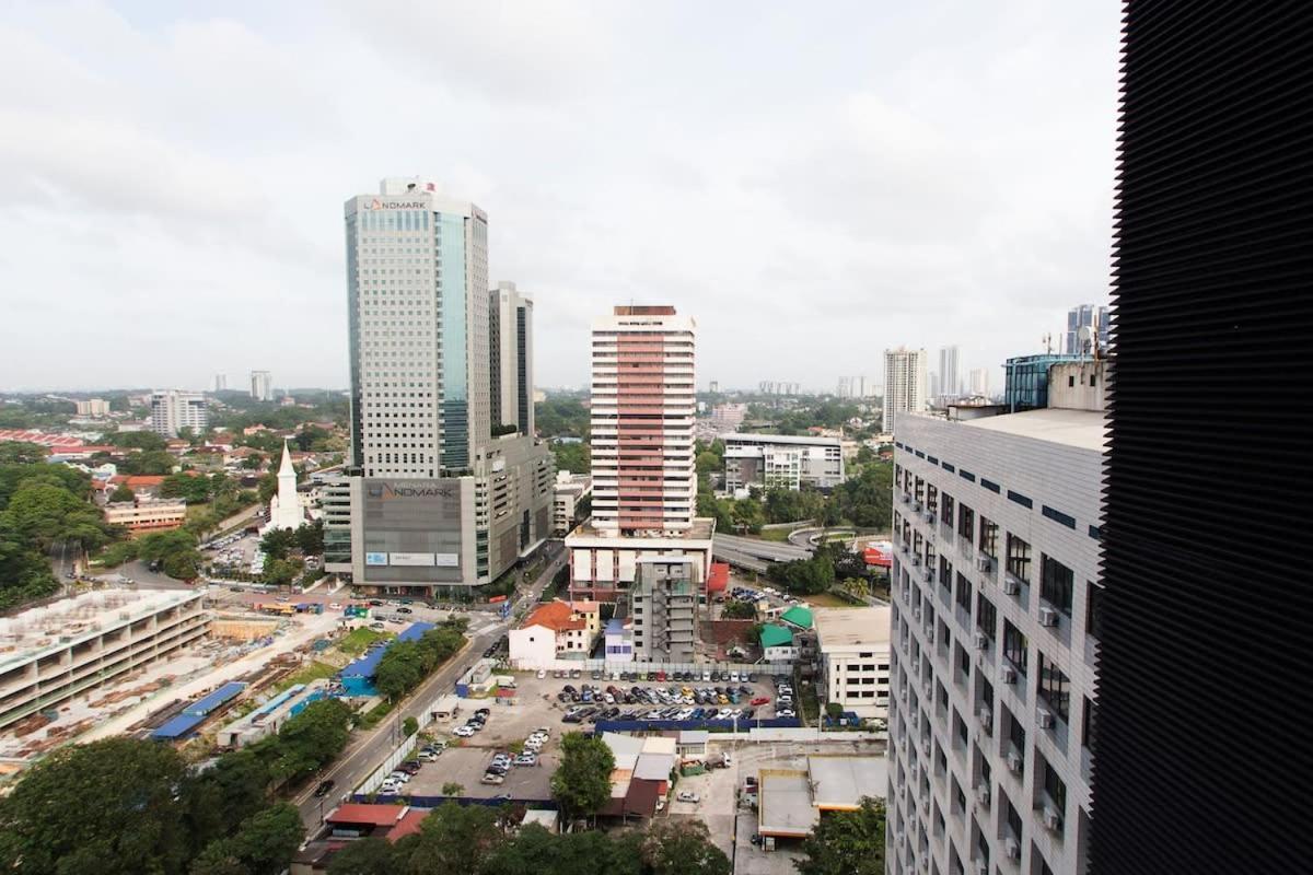Modern, High Floor Suasana Suites 05 In Jb Johor Bahru Eksteriør billede