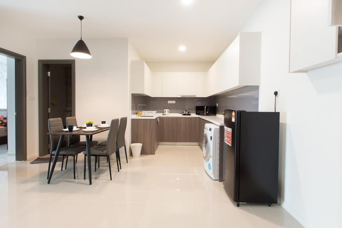 Modern, High Floor Suasana Suites 05 In Jb Johor Bahru Eksteriør billede